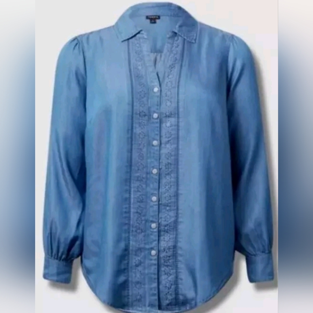 Torrid Tencel Pintuck Long Sleeve Shirt Size 1X (14-16) Medium Wash NWT